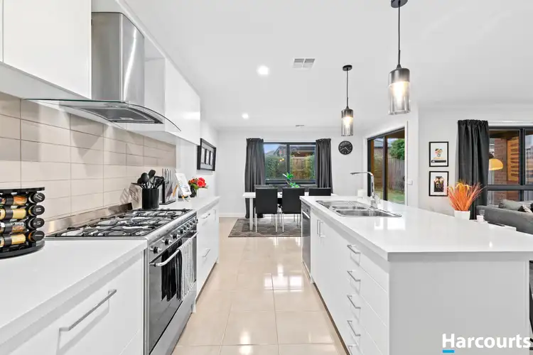 Fifth view of Homely house listing, 18 Leveret Way, Narre Warren South VIC 3805