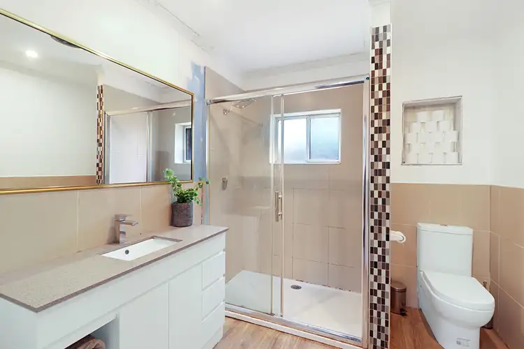 Sixth view of Homely house listing, 2 Sunset Strip, Bonnie Doon VIC 3720