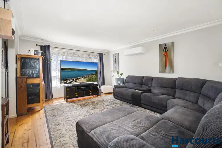 Fifth view of Homely house listing, 7 Webbcona Parade, Wendouree VIC 3355