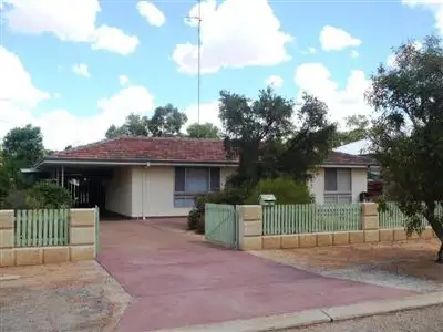 11 Stafford Street, Moora WA
