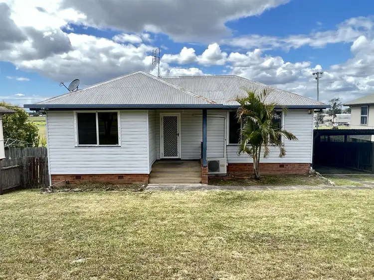 37 Clarence Ryan Avenue, West Kempsey NSW 2440