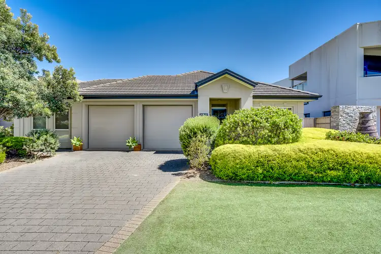 205 Excelsior Parade, Hindmarsh Island SA 5214