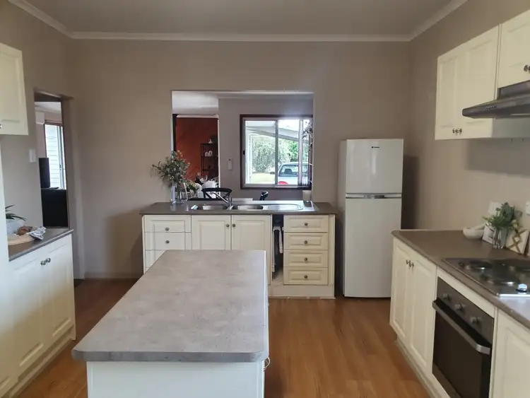 Fifth view of Homely house listing, 5 Aitken Avenue, Donald VIC 3480
