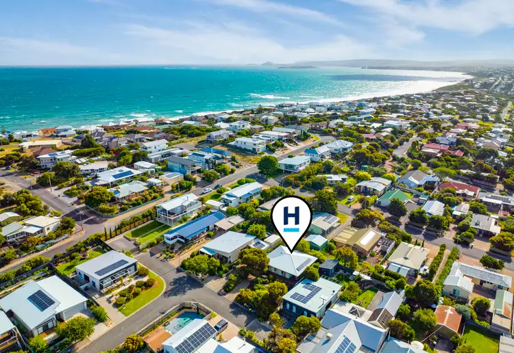 16 Watson Crescent, Port Elliot SA 5212