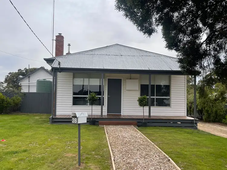 28 Clyde Street, St Arnaud VIC 3478