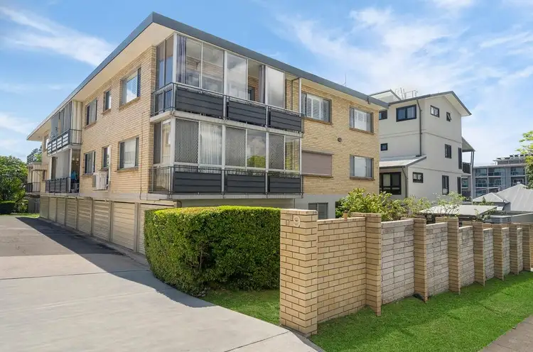 2/79 Jephson Street