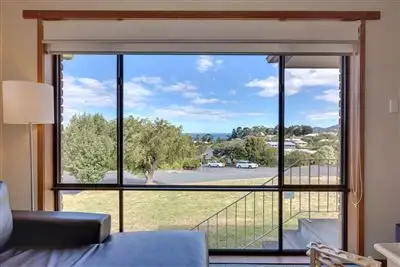 Fifth view of Homely unit listing, 2/11 Mirramar Park, Blackmans Bay TAS