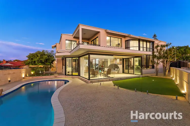 7 Manakoora Rise, Sorrento WA 6020