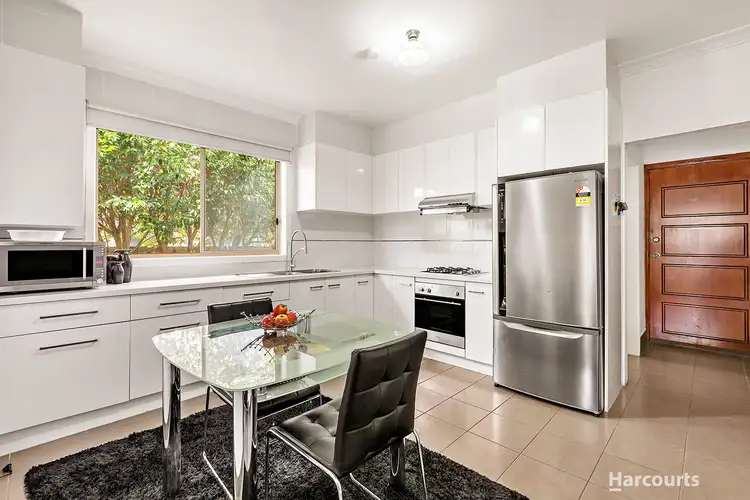 8 Chifley Crescent, Dandenong North VIC 3175