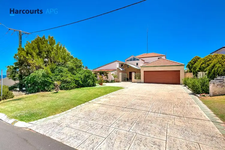 12 Pickersgill Street, Bunbury WA 6230