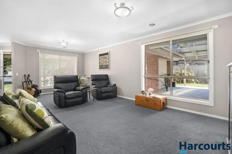Fifth view of Homely house listing, 7 Ellsworth Close, Sebastopol VIC 3356