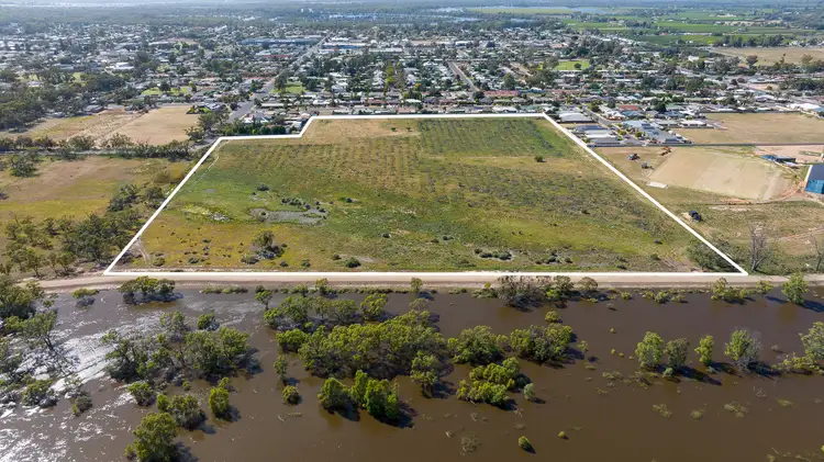 Lot 2 & 112 Twentieth Street, Renmark SA 5341