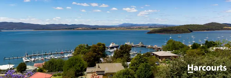 114 Oxford Street, Beauty Point TAS 7270