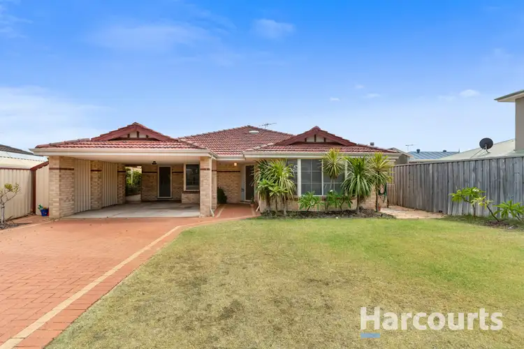 4 Nairana Place, Currambine WA 6028