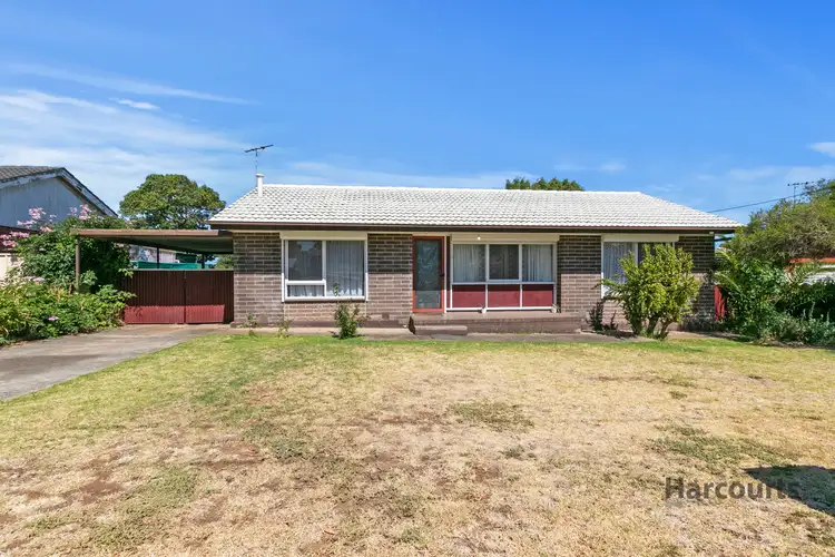 19 Barnabas Crescent, Christie Downs SA 5164
