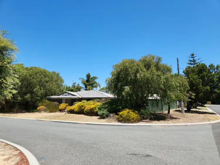 Second view of Homely house listing, 2 Norlup Place, Heathridge WA 6027