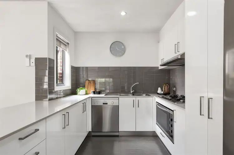 Sixth view of Homely unit listing, 4/22 Golf Links Road, Berwick VIC 3806