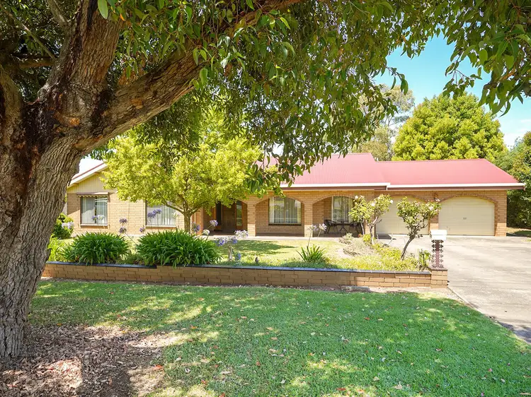 52 Shiels Terrace, Casterton VIC 3311