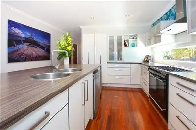 14 First Avenue, Chirn Park, Labrador QLD 4215