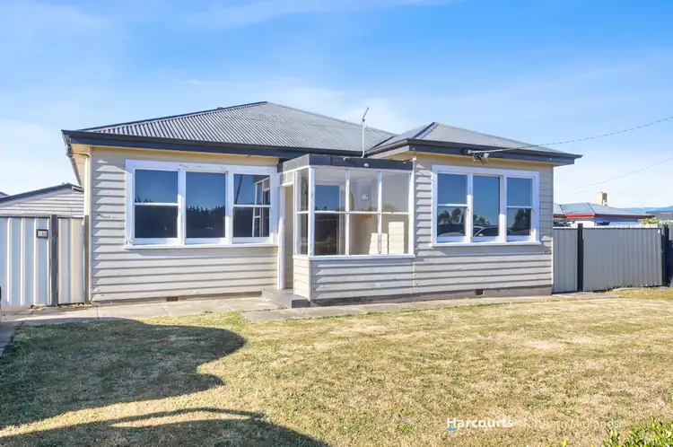 11 Macquarie Street, Cressy TAS 7302