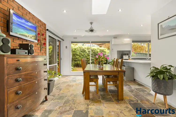 Sixth view of Homely house listing, 3 Carinda Court, Mount Clear VIC 3350