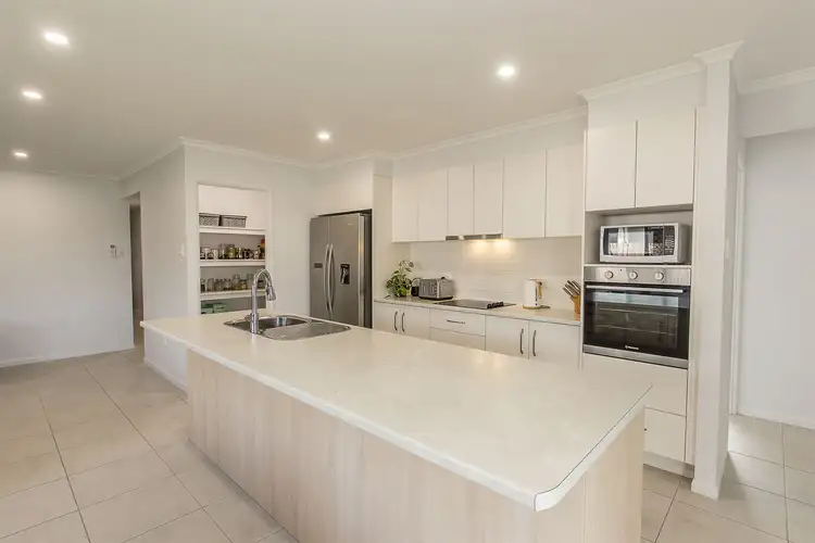 Third view of Homely house listing, 21 Seabreeze Court, Bushland Beach QLD 4818