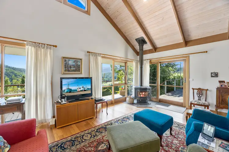 Fifth view of Homely house listing, 2 Keppels Court, Marysville VIC 3779