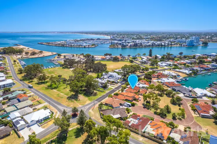 Second view of Homely house listing, 4 Parkwater Cove, Halls Head WA 6210