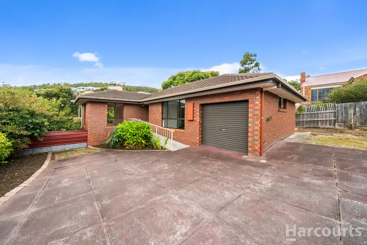1/17 Holland Court, Howrah TAS 7018
