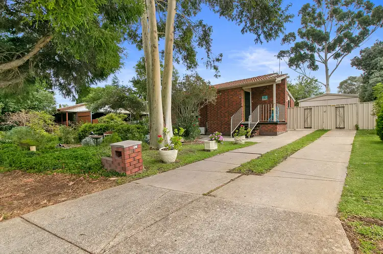 28 Hagen Crescent, Hackham West SA 5163