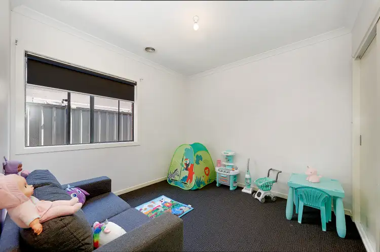 Fifth view of Homely house listing, 21 Woodgrove street, Craigieburn VIC 3064