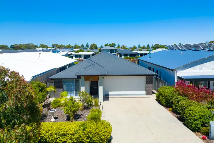 Second view of Homely house listing, 18 Malen Avenue, Victor Harbor SA 5211