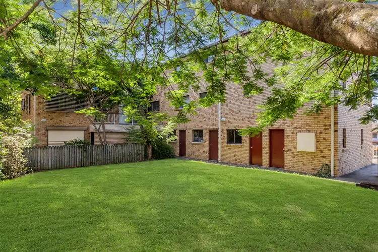 Main view of Homely unit listing, 2/25 Atthow Parade, Nundah QLD 4012