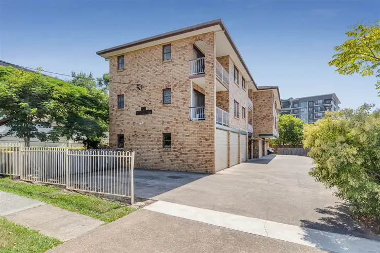 Second view of Homely unit listing, 2/25 Atthow Parade, Nundah QLD 4012