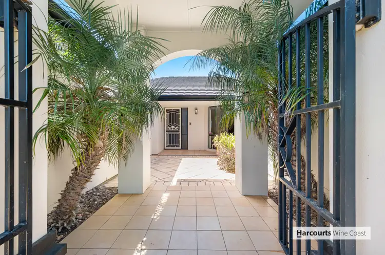 15 Stanford Glen, Seaford Rise SA 5169