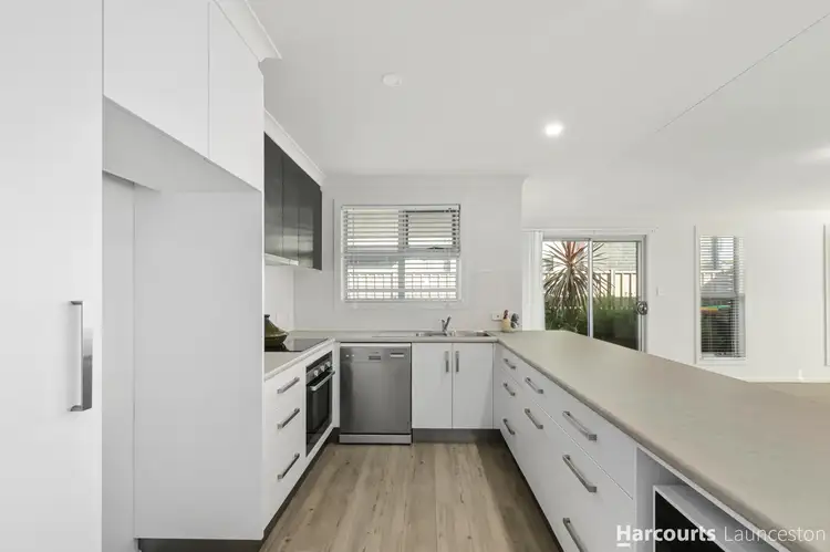Fifth view of Homely house listing, 2/15 Hortus Place, Newnham TAS 7248