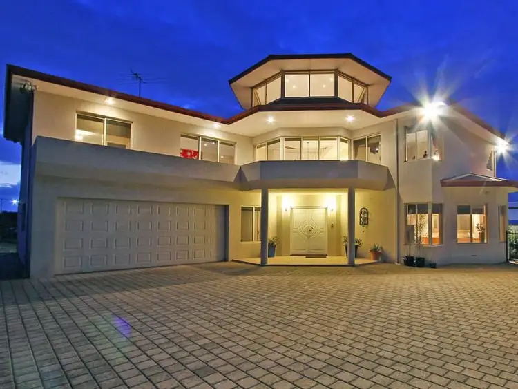 Second view of Homely house listing, 27 Calderstone Rise, Landsdale WA 6065