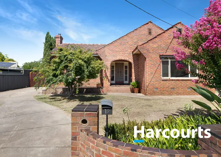 Main view of Homely house listing, 19 Medowra Avenue, Wangaratta VIC 3677
