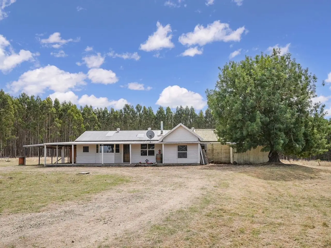 Main view of Homely house listing, 555 Kilmoc Road, Killara VIC 3312