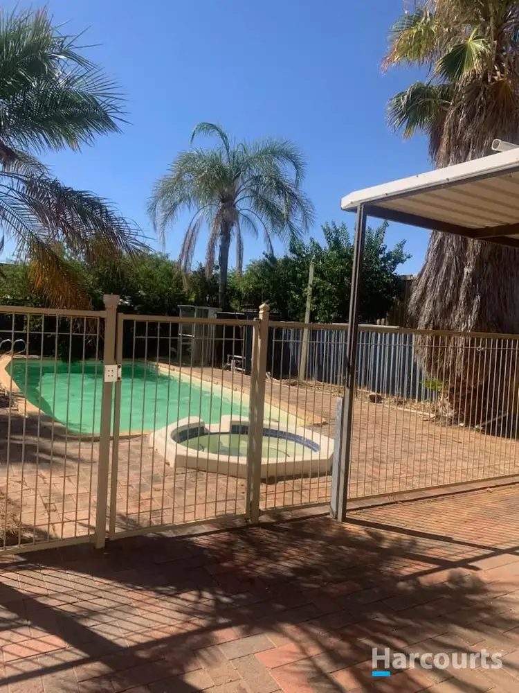 6 Omega Street, Southern Cross WA 6426