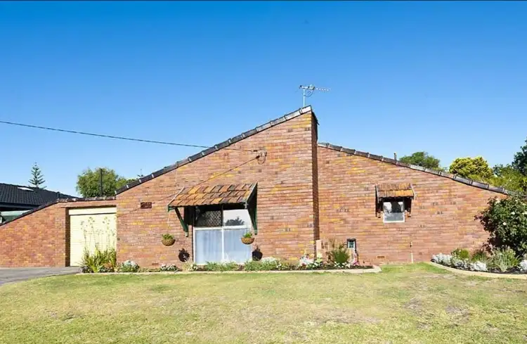 20 Dressler Way, Girrawheen WA 6064