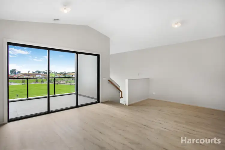 Main view of Homely townhouse listing, 7 Poplar Lane, Clyde VIC 3978