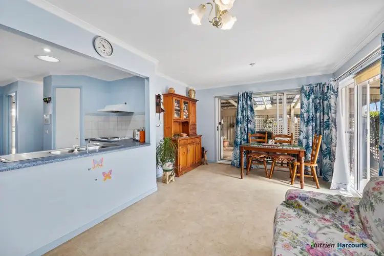 Fifth view of Homely house listing, 4 Fitzroy Court, Alexandra VIC 3714