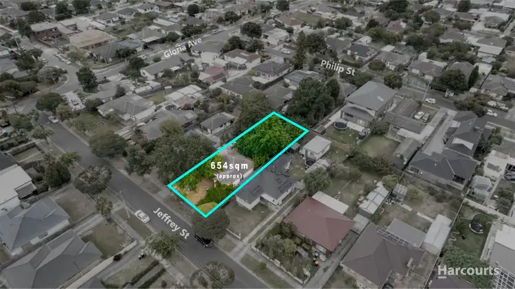 10 Jeffrey Street, Dandenong North VIC 3175