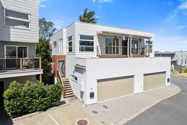 8 Albatross Court, Carbrook QLD 4130