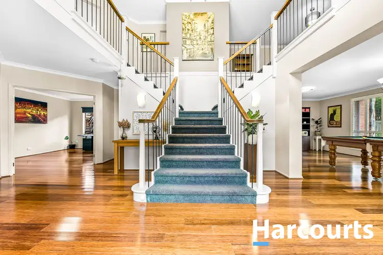 8 Taree Court, Ferntree Gully VIC 3156
