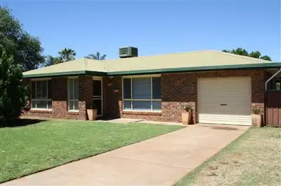 8 Hellyer Court, Dubbo NSW