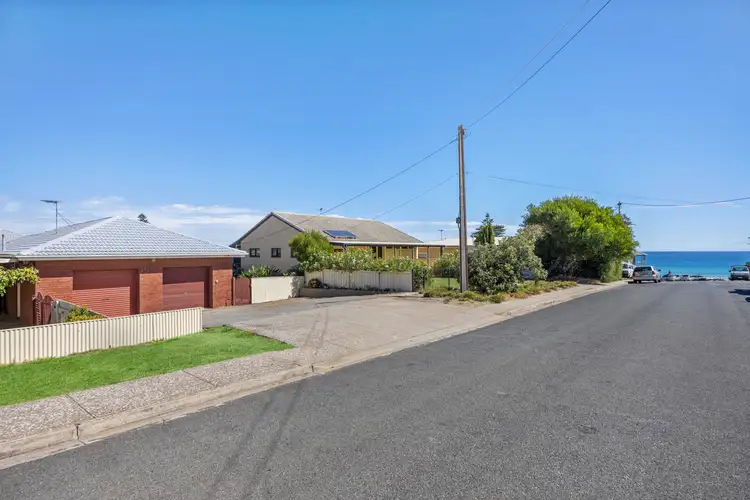40 Third Avenue, Moana SA 5169