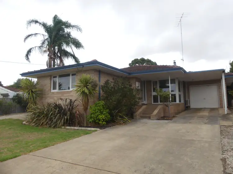 6 Crowea Street