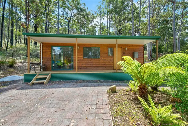 208 Old Jetty Road, Eaglehawk Neck TAS 7179